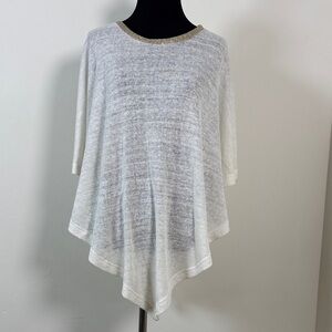ILINEN Elegant White Sweater with Gold Accents O/S